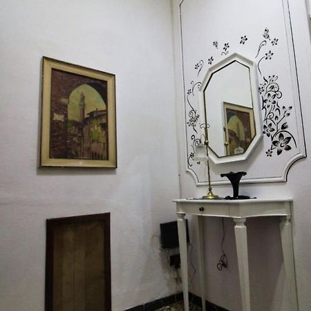 סיינה The House To The Walls מראה חיצוני תמונה